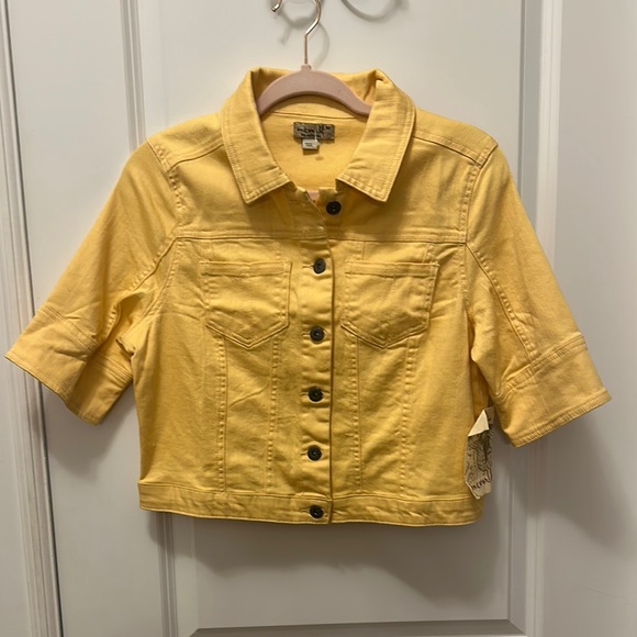 ONE WORLD Jackets & Blazers - 🍁ONE WORLD Fall/Autumn Goldenrod colored cropped jacket- has some stretch to it